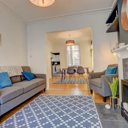 Stones Throw Holiday home Whitby