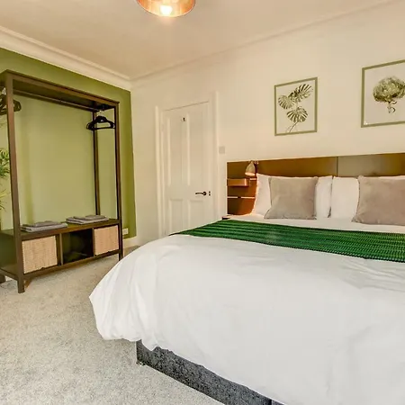 Holiday home Stones Throw
