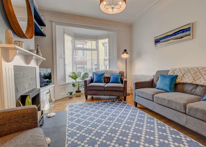 Semesterbostad Stones Throw Whitby