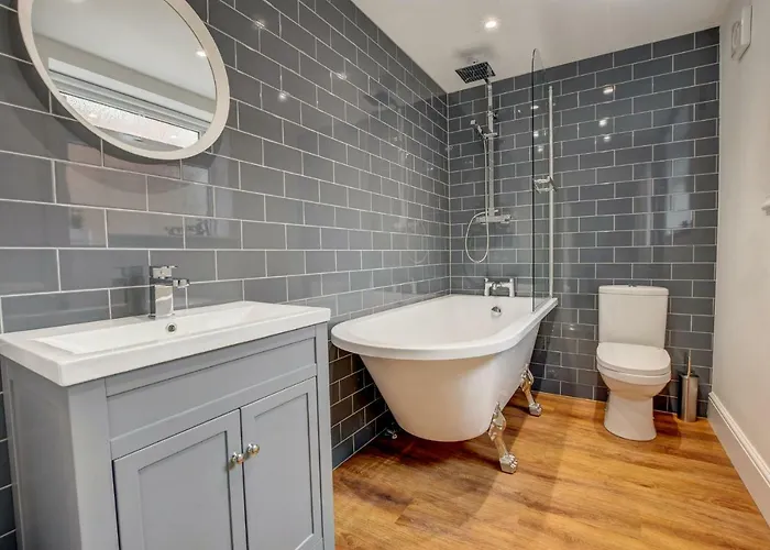 Stones Throw Semesterbostad