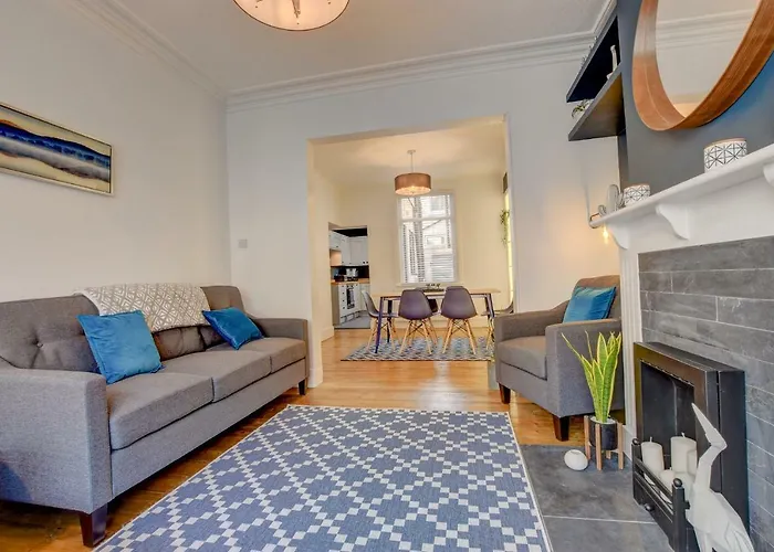 Stones Throw Semesterbostad Whitby