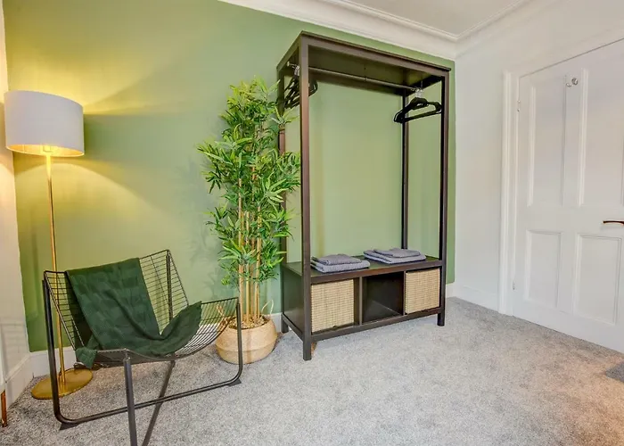 Stones Throw Semesterbostad *